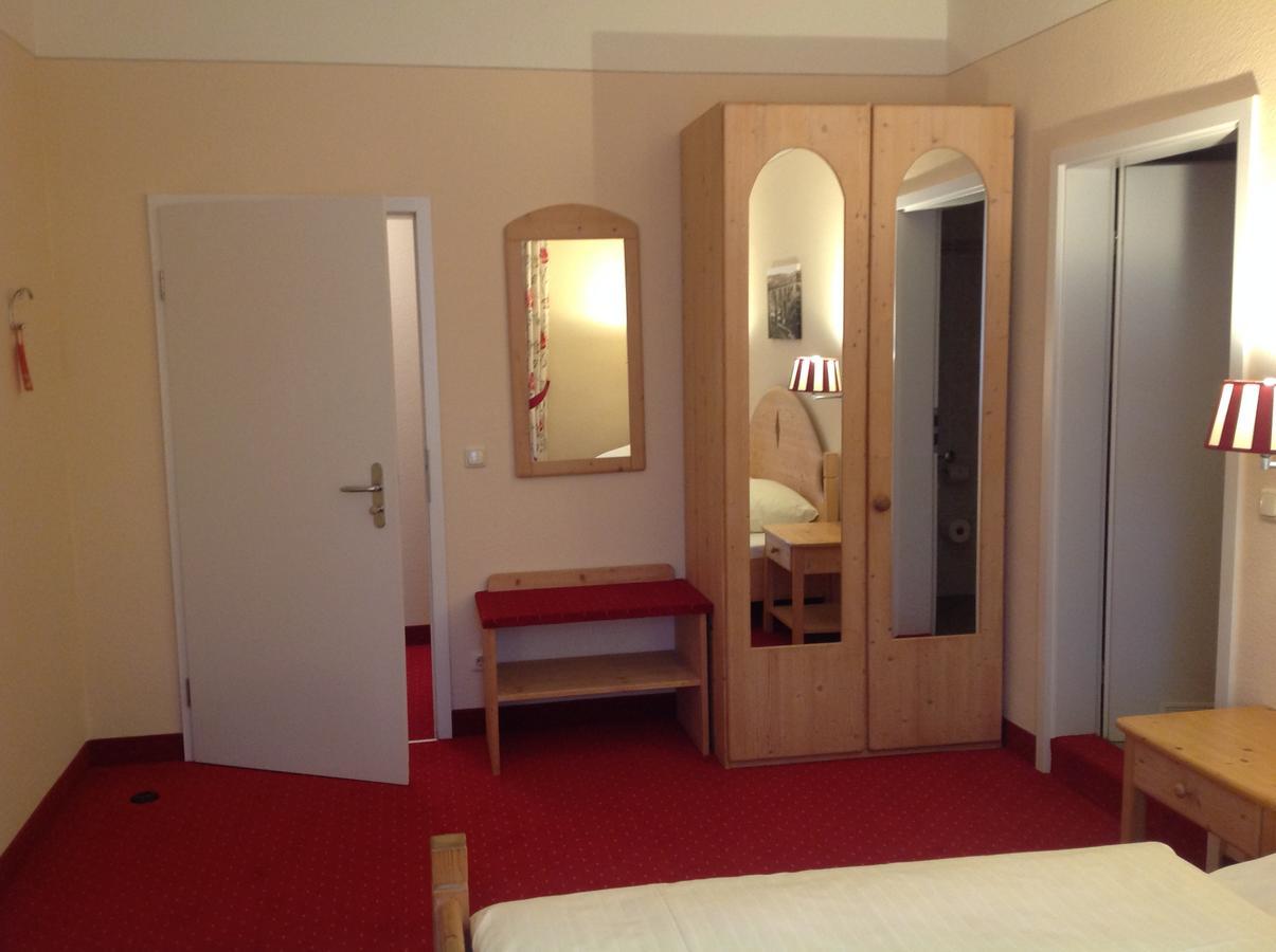 Bei Zwillings Hotel & Restaurant Bobritzsch-Hilbersdorf Ngoại thất bức ảnh